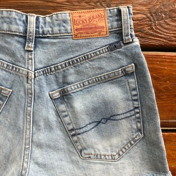 Lucky Brand Jean Shorts Pom Pom Trim 2 / 26 - Picture 8 of 13